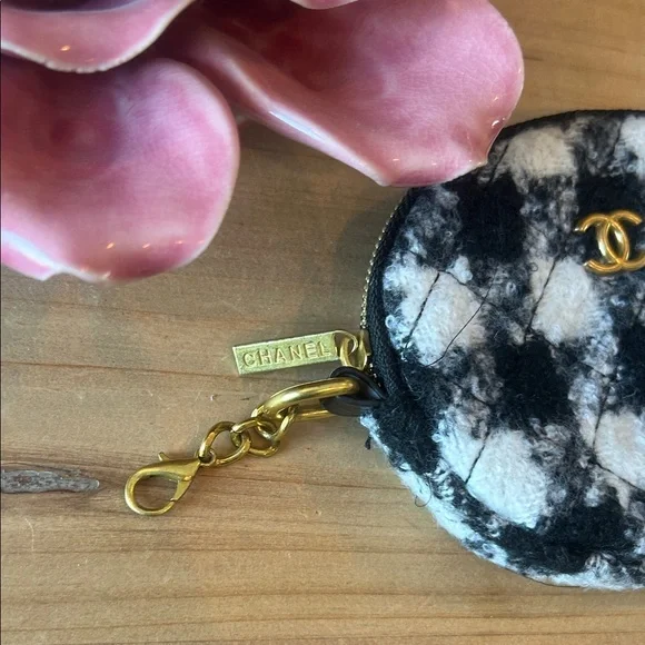 Chanel RARE Authentic Tweed Black/White Coin Purse/ Keychain